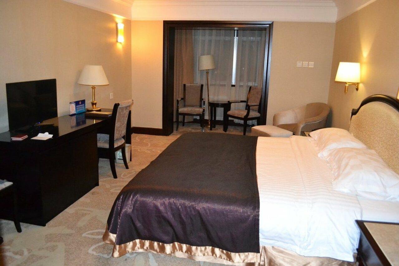Beijing King Wing Hot Spring Hotel Екстер'єр фото