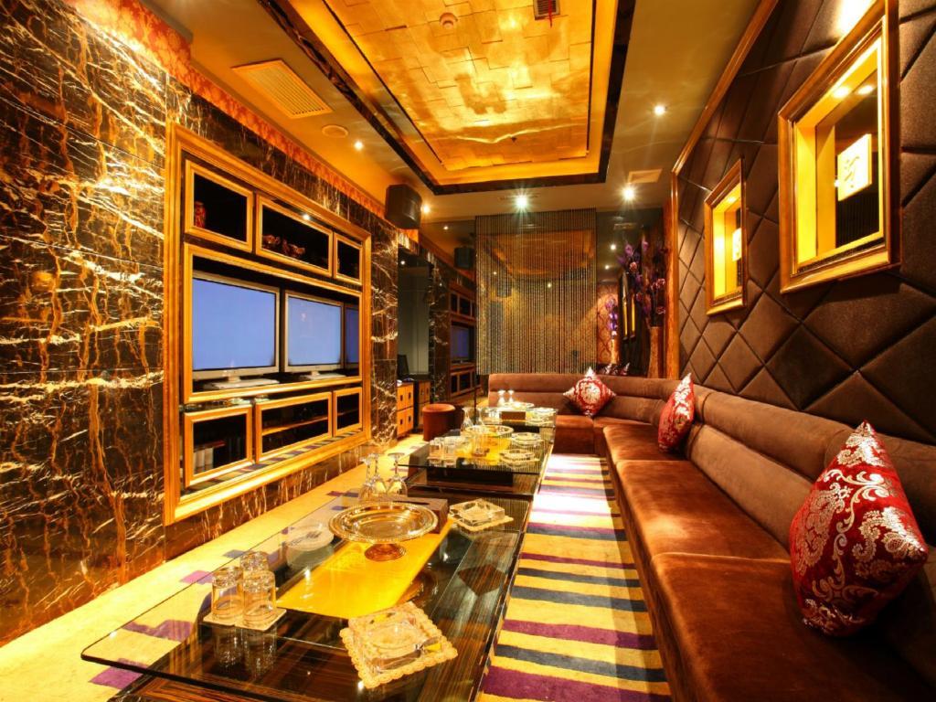 Beijing King Wing Hot Spring Hotel Екстер'єр фото