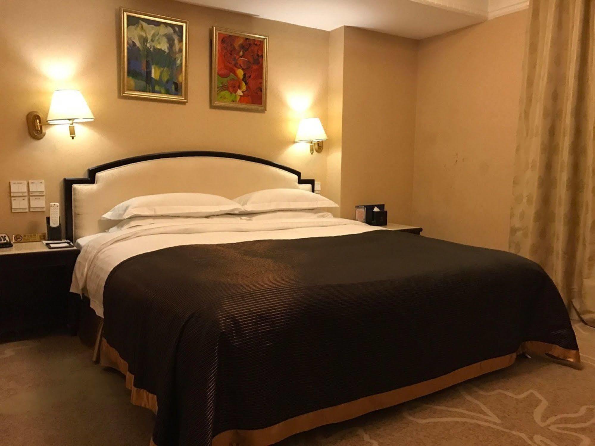 Beijing King Wing Hot Spring Hotel Екстер'єр фото