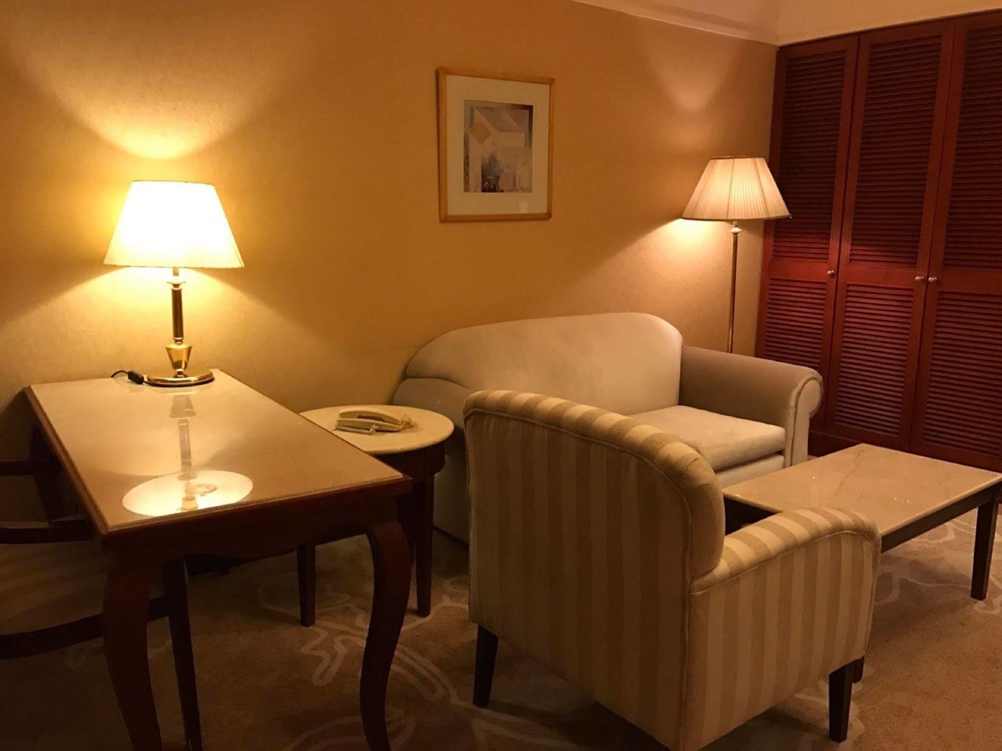 Beijing King Wing Hot Spring Hotel Екстер'єр фото