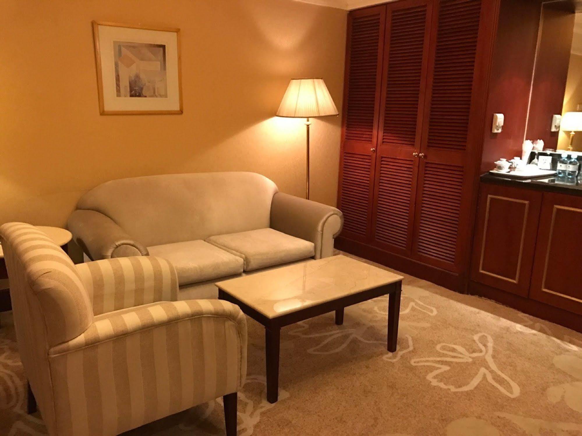 Beijing King Wing Hot Spring Hotel Екстер'єр фото